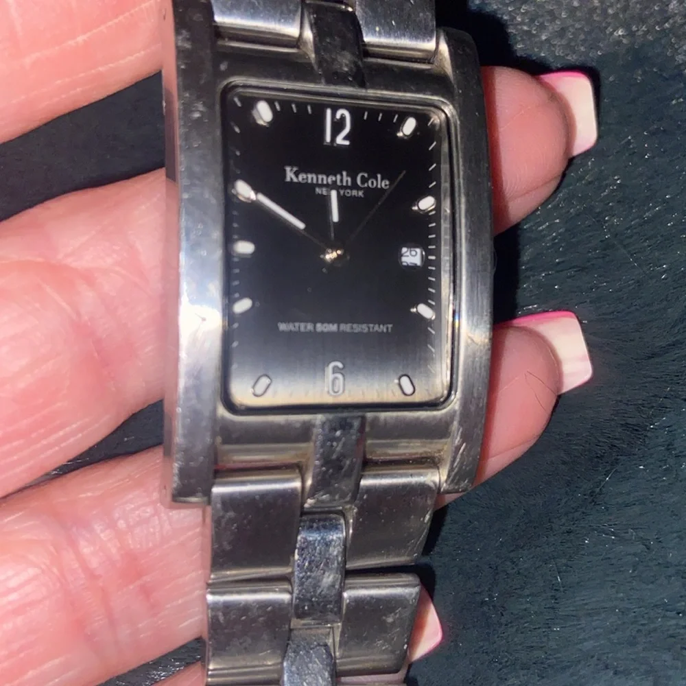 Kenneth Cole New York preloved some